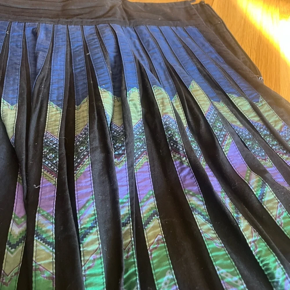Lithe Anthropologie Size 12 cotton skirt with colorful strips all around - Picture 2 of 8